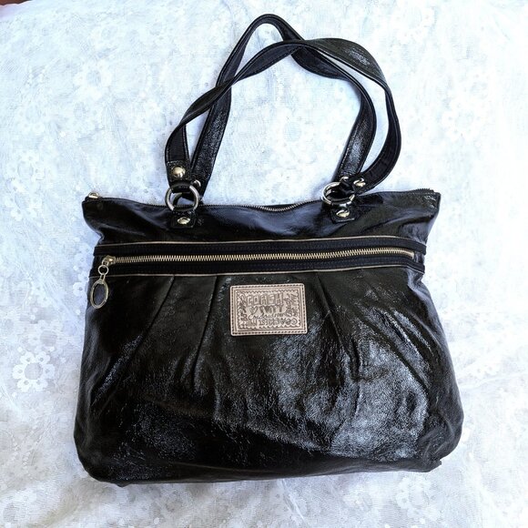 COACH Poppy Daisy Y2K Liquid Black Patent Leather Tote Shoulder Bag Purse - Picture 1 of 15